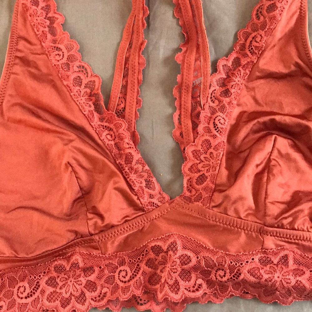 Aerie bralette - Picture 2 of 5